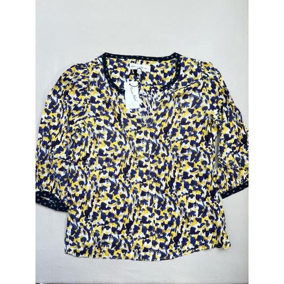 Chelsea & Theodore Blouse Size L Yellow Navy V-Neck Abstract Print 3/4 Sleeve - Picture 3 of 8